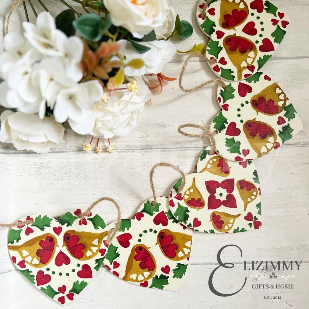 Christmas Robin Heart Bunting Handmade Wooden Garland in Emma Bridgewater Robin Joy